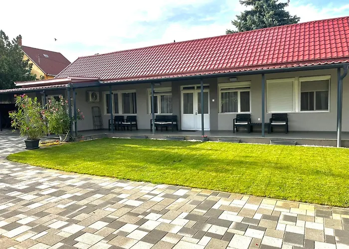 Tahiti Garden Apartman